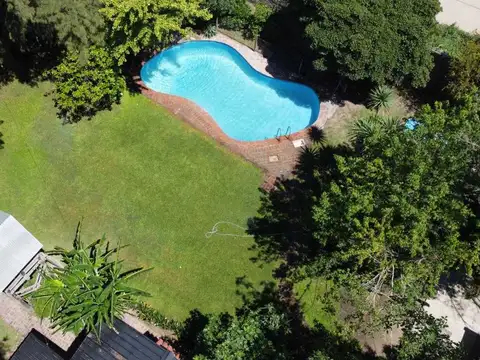 VENTA DE CASA QUINTA EN GARIN