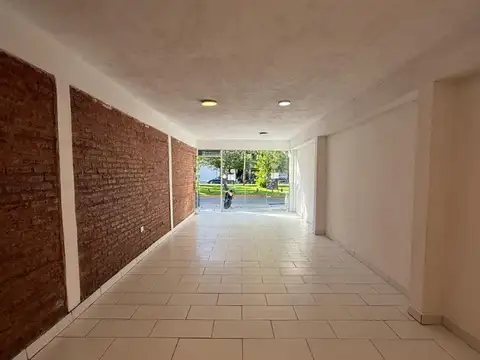 Local en Alquiler en Macrocentro, $ 1.300.000