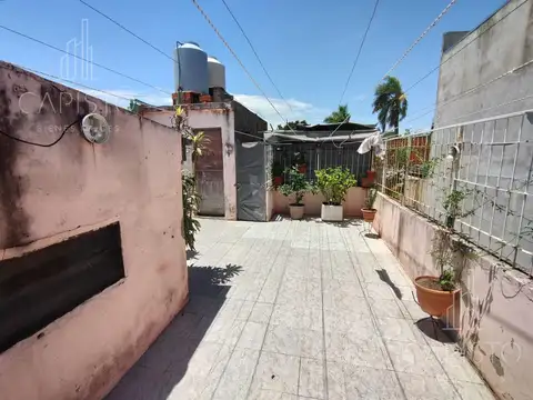 Depto Tipo Casa 3 ambientes con 2 baños