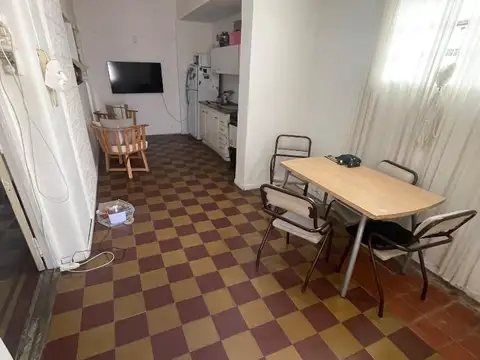 Casa 3 ambientes con 1 baño