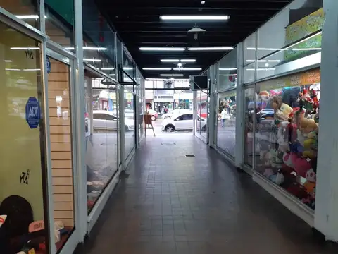 Local Ramos Mejia Centro dos locales unificados  