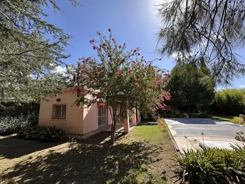 Casa 3 ambientes con 2 baños