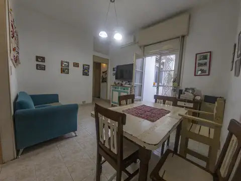 PH 3 ambientes con patio (Pje. Eduardo Gutierrez 5600)