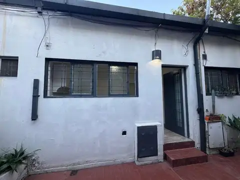 Depto Tipo Casa en Alquiler de 2 dormitorios