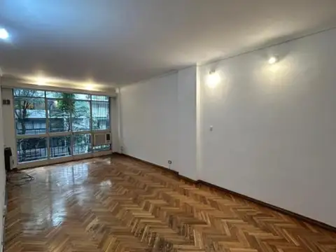 Av. Coronel Diaz 1700, Piso 2