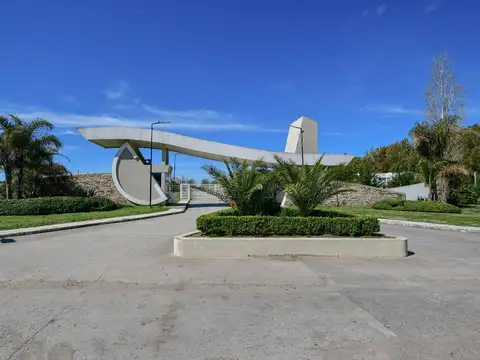 LOTE EN VENTA EN LAS CAROLINAS BARRIO CERRADO