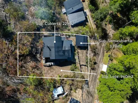 Casa en Venta con 2 cocheras