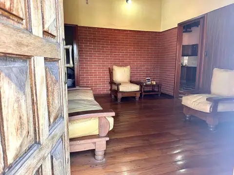 Depto Tipo Casa en Venta en Villa Dominico, USD 50.000