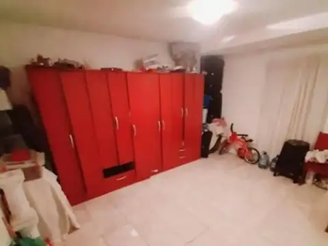 Casa 9 ambientes con 4 baños