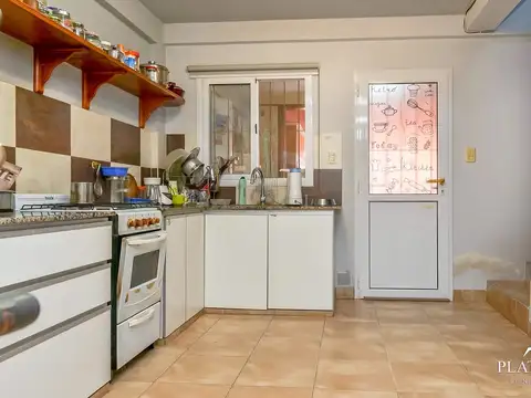 Dúplex en venta c/ cochera en ampliacion San Carlos Zona Sur, Salta