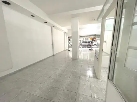 HERMOSO LOCAL EN ALQUILER EN ZONA CENTRO