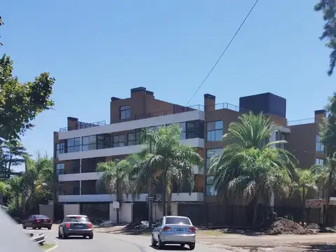 Del Mangrullo  al 1200