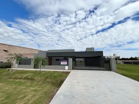 Casa 3 Dormitorios - Don Mateo
