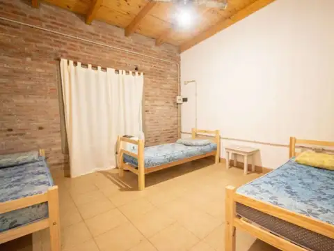 Casa 2 ambientes con 1 baño