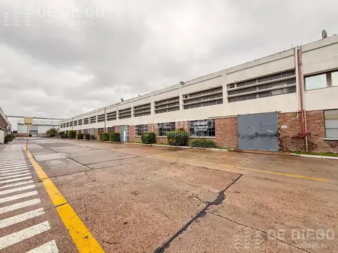 Deposito Industrial en alquiler de 1336 m2 cubiertos, La Tablada, La Matanza.