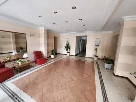 Alvear 100, Piso 5