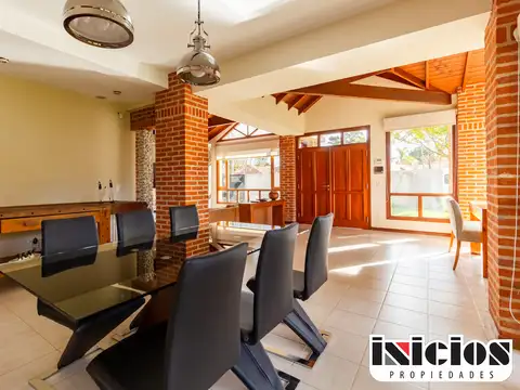 Casa en Venta con 1 cochera