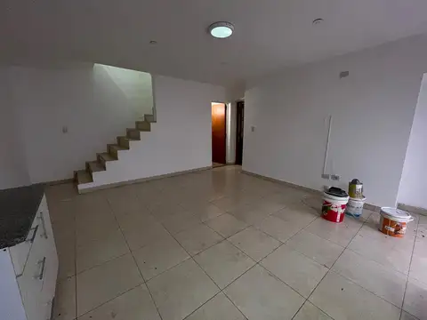 Casa 3 ambientes con 2 baños