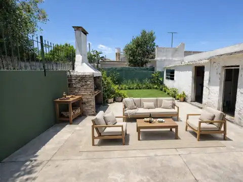 PH 3 Dormitorios con patio y cochera - Bernal