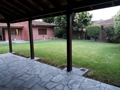Casa en Alquiler de 3 dormitorios