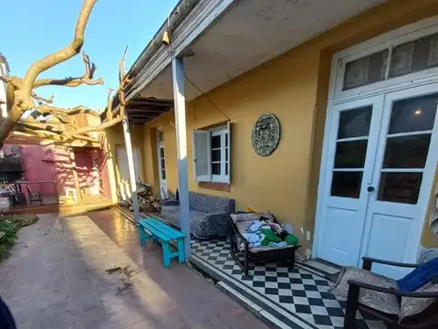 DOS CASAS DE 3 AMB. - MACROCENTRO