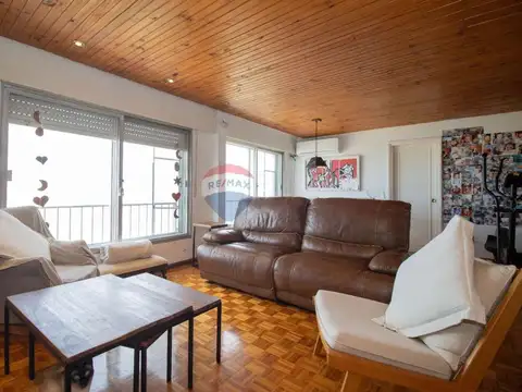 Departamento 4 ambientes con 2 baños