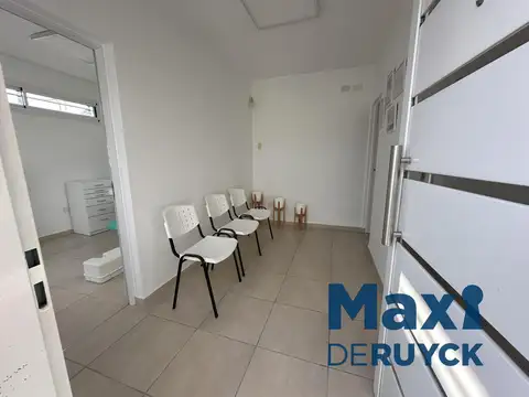 Oficina en Alquiler en Quilmes, $ 550.000