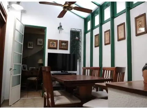 Venta casa 3 Dormitorios con Cochera Pichincha