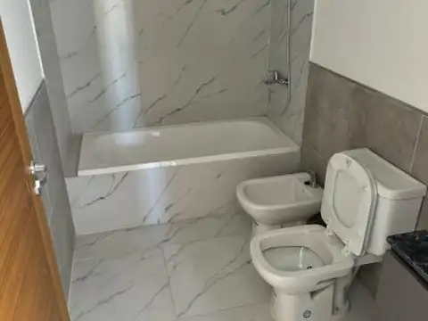 Departamento a estrenar en venta. 2 ambientes con balcón en esquina
