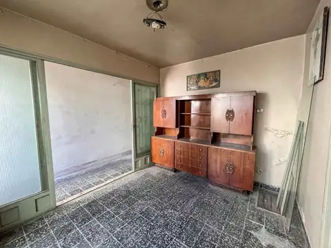 SE VENDE CASA EN ZONA CENTRO
