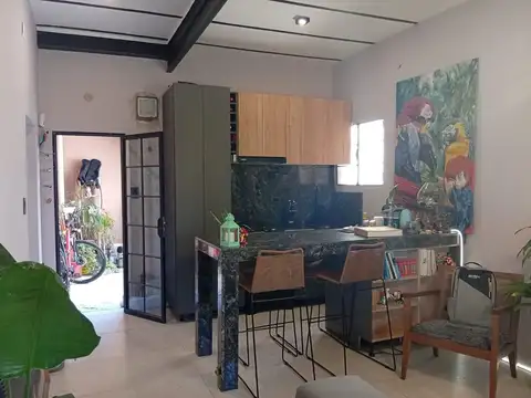 CASA EN PLANTA BAJA 2 DORM. Y PATIO ZEBALLOS 3000