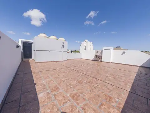 Depto 3 ambientes c/balcón y gran terraza - Santo Tome 4400