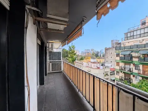 Departamento 4 ambientes con 2 baños