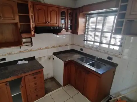 Depto Tipo Casa 3 ambientes con 2 baños