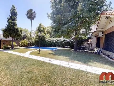 Terreno en Venta 30  mts Fondo