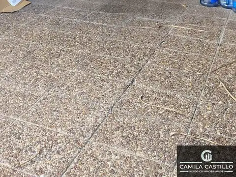 Depósito comercial con oficinas en alquiler de 450m2 en Martínez (GBA Norte)