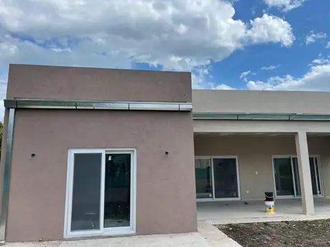 Casa en Venta en Casuarinas Del Pilar, USD 233.000