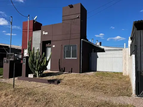 Venta galpon + oficinas en zona sur