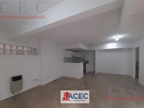 Depto Tipo Casa en Alquiler en Pichincha, $ 400.000