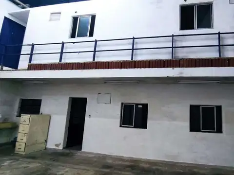 Galpon en Alquiler 20  mts Fondo