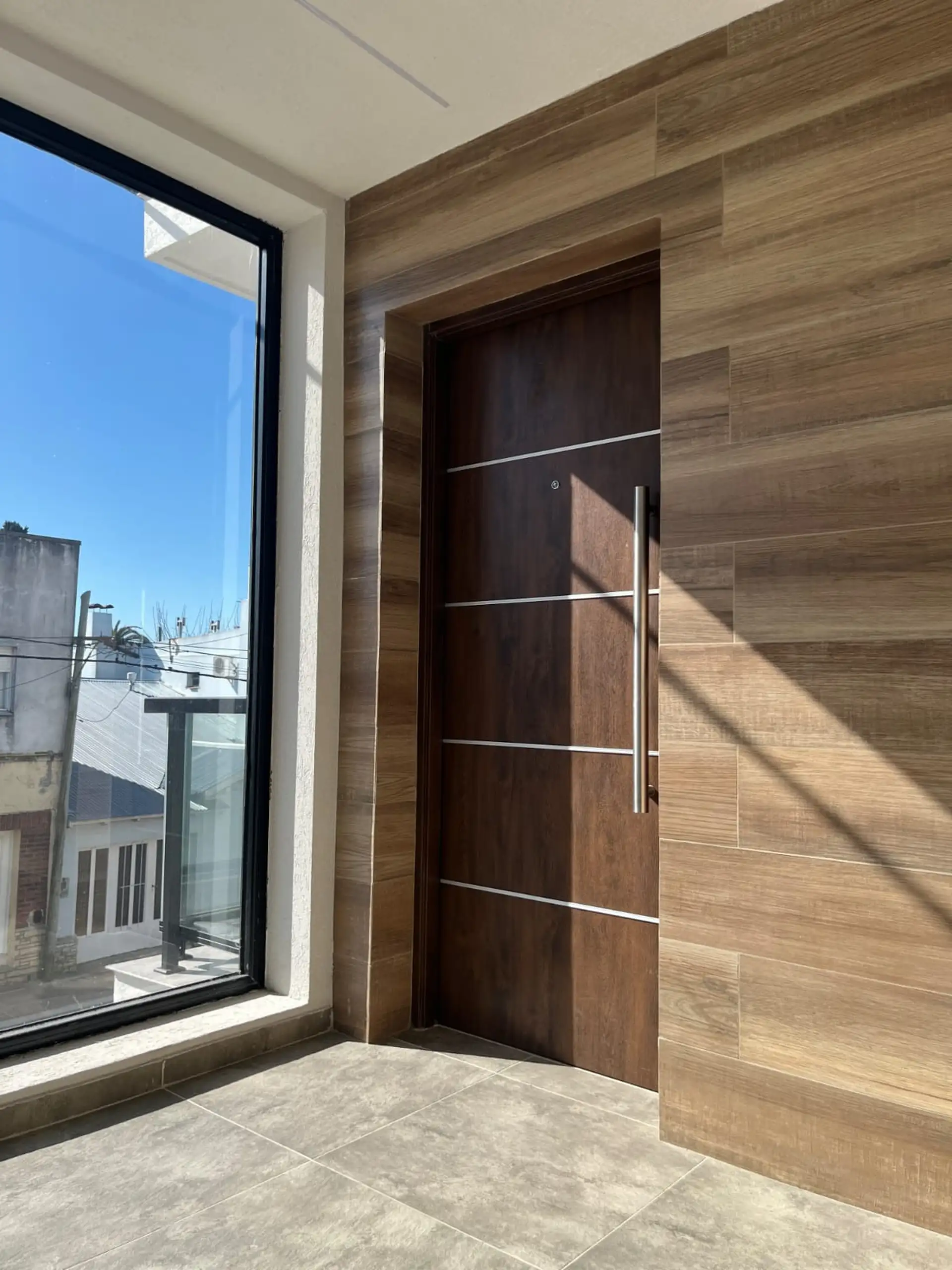 Depto 3 amb 90m², 2 dorm y balcón chico — Primer piso por escalera, Mitre
