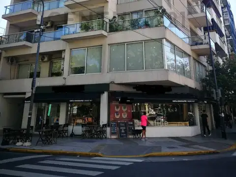 Local en Venta en Flores, CABA