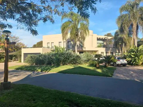 CASA en VENTA en B° SAN JORGE VILLAGE en LOS POLVORINES!!!