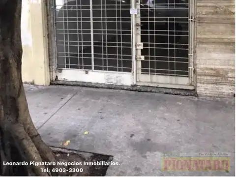 LOCAL 3 X 8 CON ENTREPISO TECHOS ALTOS BAÑO MTS DE AV. RIVADAVIA
