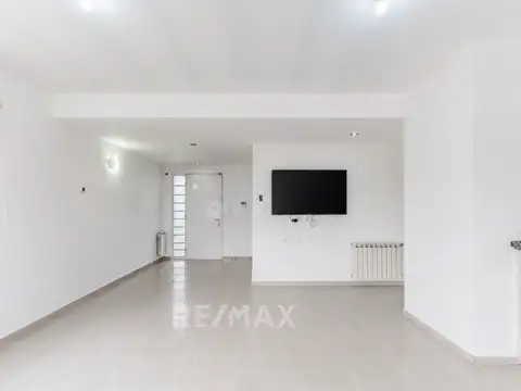 Casa en Venta en General Fernandez Oro, USD 155.000