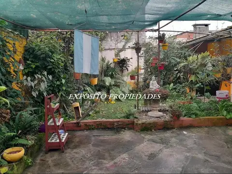 Oportunidad 4 Ambientes c/ 2 Locales - Zona Comercial