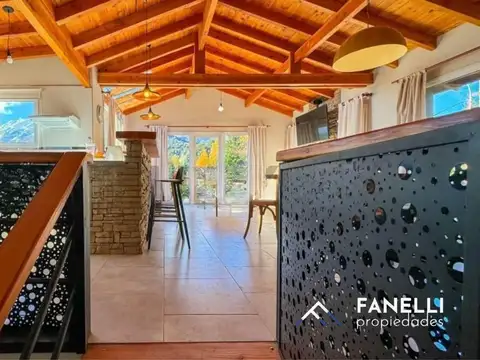 Casa 4 ambientes con 2 baños