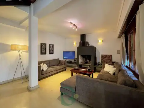 Casa en Venta en Castelar Norte, USD 350.000