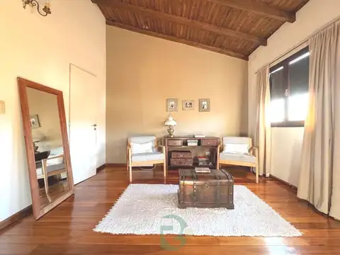 Casa en Venta en Castelar Norte, USD 330.000