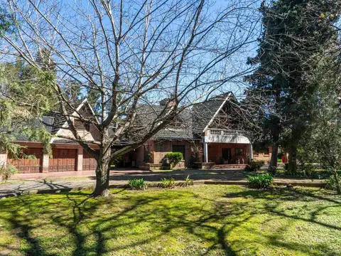 Casa Quinta en Venta-Ricardo Rojas, Lote 4200m2  